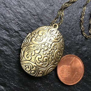 Médaillon en bronze, avec choisissez votre chaîne, médaillon de mémoire, cadeau pour elle Twisted chain 3