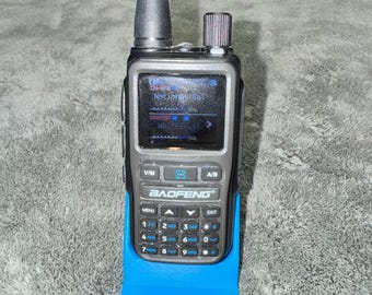 3D Printed Stand for Baofeng UV-5R Mini– Mic Clip Cutout – Choose Your Color