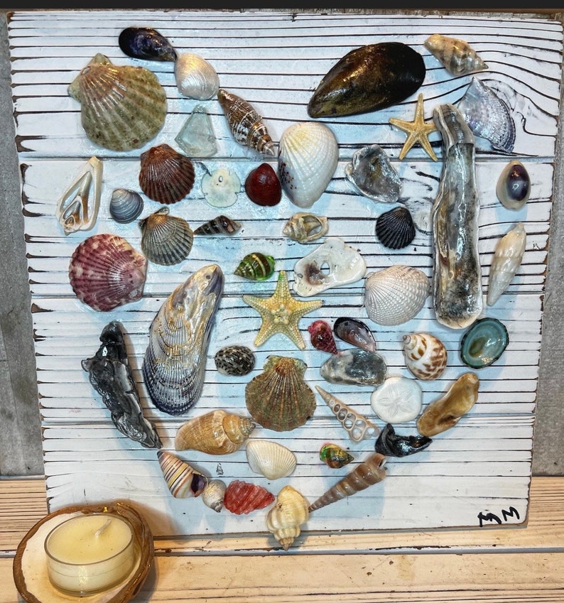 Photo inspiration: Visual Reference: Ten Inch Heart Shaped Oyster Art On White Washed Wood