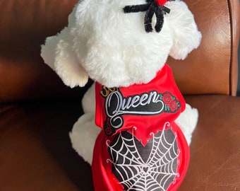 Creepy-Cute Halloween Pet Outfit - Queen T-Shirt with Spider Hairpin Accessory,Halloween dog shirt , pet costume party, dog Halloween