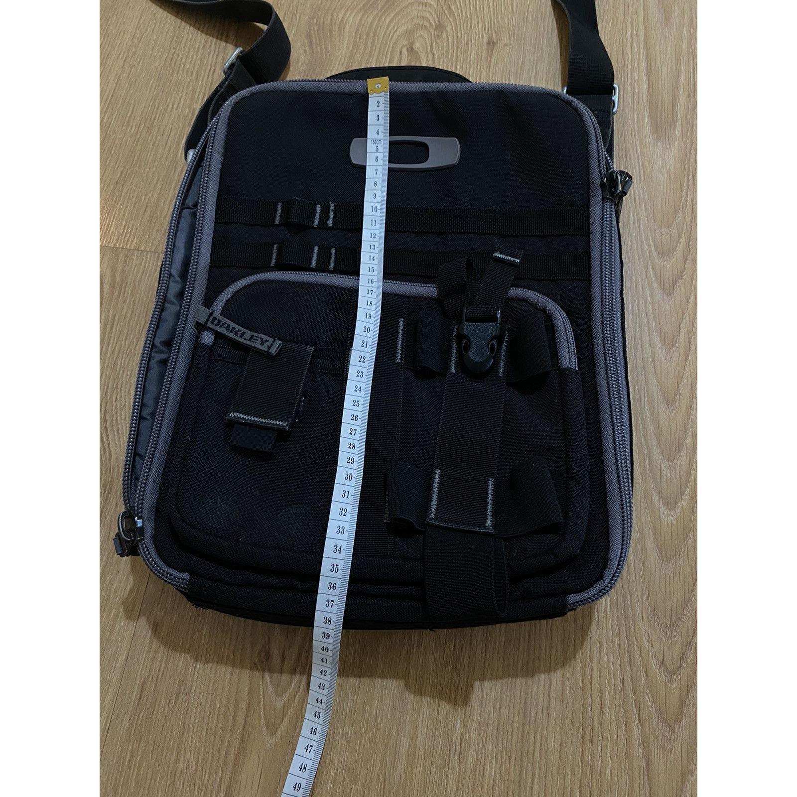 バッグ OAKLEY 90s shoulderbag tech Oakley Technical Bag Crossbody Messenger Bag Vintage Rare 90s - Etsy