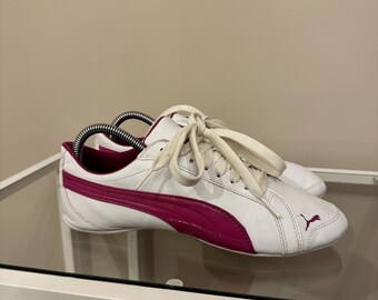 Zapatillas Puma vintage blancas y rosas, años 00 y 90, año 2000