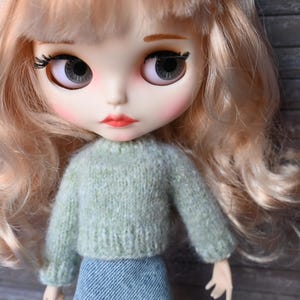 Green Mohair Sweater for Blythe – Handmade OOAK Knit – Cozy 1/6 Doll Outfit