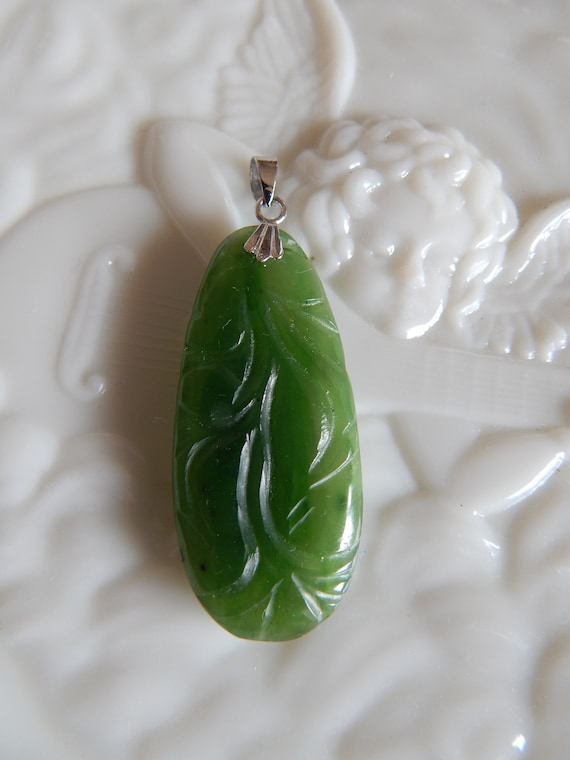 Vintage 1970's Genuine Jadeite  Carved Pendant - image 2