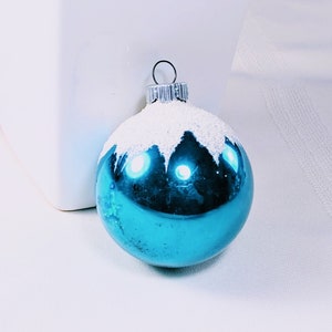 How to Make The Most Beautiful Glitter Ornaments - Cali Girl In A