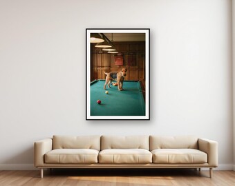 Affiche de Fox Terrier à poil dur dans une salle de billard | Old Money Dog Photography (Téléchargement numérique)
