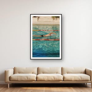 Lámina decorativa de estilo vintage para piscina de villa con nadador / Decoración para entrenamiento físico estilo libre (descarga digital) imagen 1