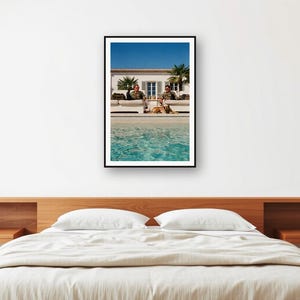 Lámina con diseño de perro militar junto a la piscina / Decoración retro de lujo con soldados vintage (descarga digital) imagen 2