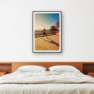 Estampado de silueta de boxeador / Foto vintage de la hora dorada en la terraza de una villa (Descarga digital) imagen 2