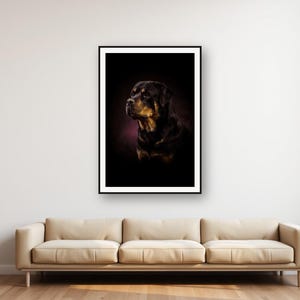 Lámina decorativa de Rottweiler con marco de latón y luz (descarga digital) imagen 1