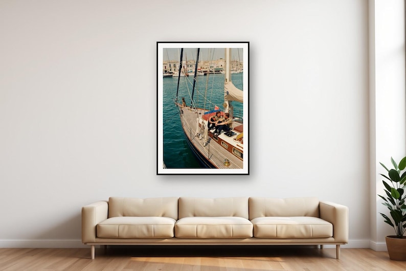 Vintagetryck av schäfer, yachtmarina | Retrofoto av segelhund (digital nedladdning) bild 1