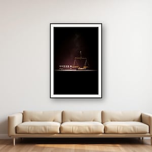Lámina con diseño de balanza de boticario de latón / Decoración con frascos negros y dorados (Descarga digital) imagen 1