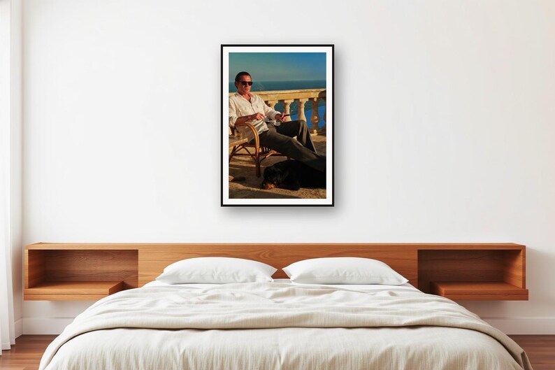 Grafika ścienna z rottweilerem | Grafika z tarasem cygarowym w stylu vintage | Zdjęcie oficera i psa z whisky | Luksusowa dekoracja męskiej jaskini w stylu retro | Pobieranie cyfrowe zdjęcie 2