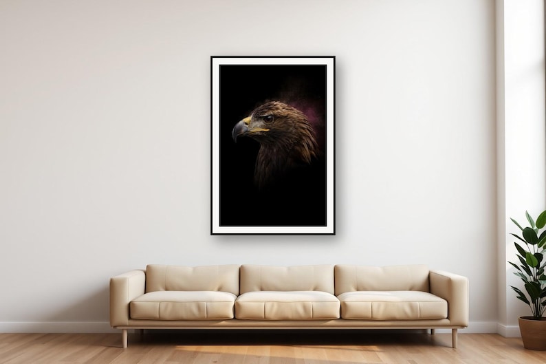 Lámina decorativa de águila real para pared / Lámina con borde de latón, decoración de aves en negro y dorado (descarga digital) imagen 1