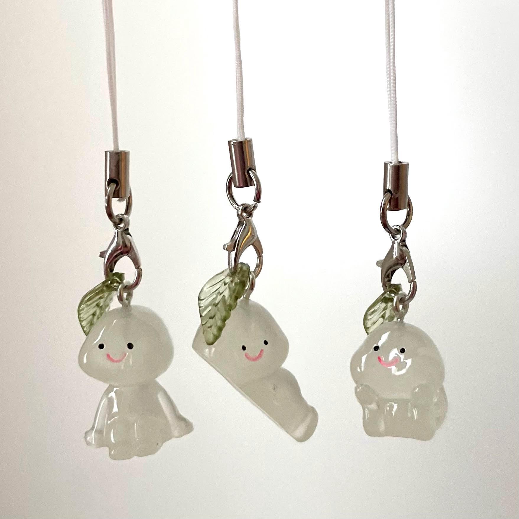 Custom Engraved Glow in the Dark Green Leaf Man Figure Keychain Phone Bag Charm, Cute Gifts for Best Friend, Him, Boyfriend, Girlfriend