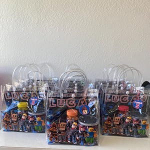 Roblox Party Favor Set Personalized | Roblox Birthday Treat Bag with Nutella, Pringles & Bubbles | Custom Roblox Goodie Bags image 3
