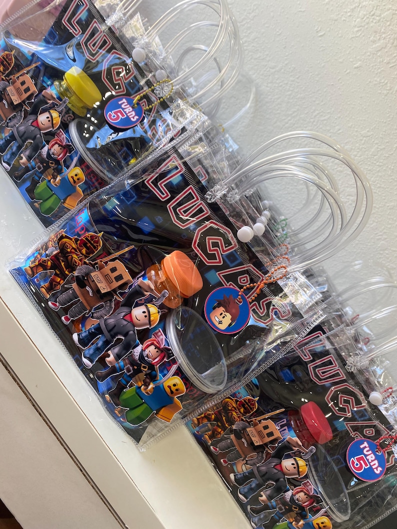 Roblox Party Favor Set Personalized | Roblox Birthday Treat Bag with Nutella, Pringles & Bubbles | Custom Roblox Goodie Bags image 4