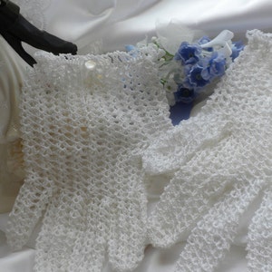 Crochet Gloves, White Crochet Gloves, Wedding Gloves, Ladies Gloves, Women&#39;s Gloves, Gloves Crochet, Lacy Gloves, Bridal Crochet Gloves