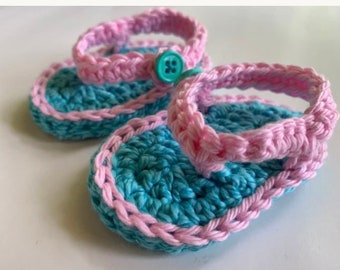 Crochet baby sandals, newborn to three month old flip flops, crochet flip flops, baby sandals, baby flip flops, sandal booties