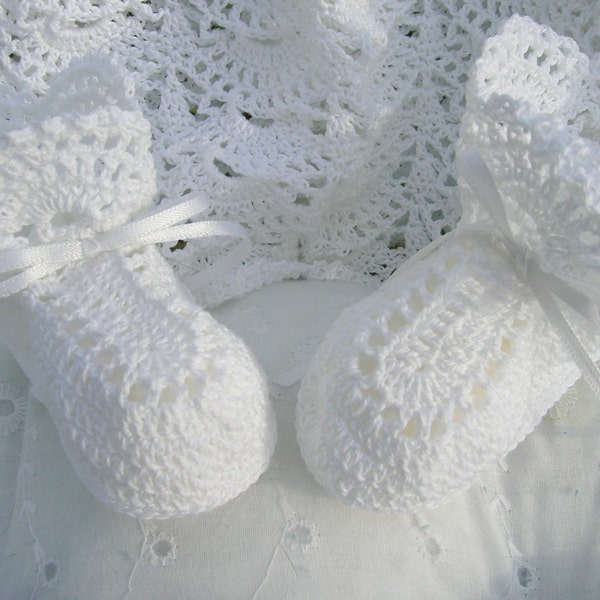 White crocheted booties, crib shoes, newborn, baby girl, heirloom, christening shoes, lacy, baptism,blessing, newborn to three month old