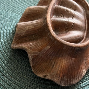 Vintage Treasure Craft ceramic clam shell volcanic lava red orange Busch Gardens tiki trinket souvenir dish image 5