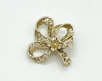 Vintage Gold Tone Shamrock Brooch: Filigree Ribbon Flower Pin
