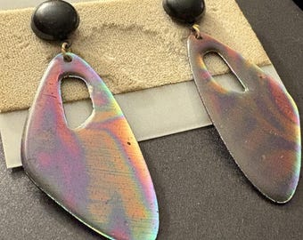 Vintage Pierced Earrings Post Dangle Oil Slick Purple Groovy Mod NOS