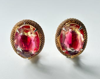 Vintage Givre red clear glass earrings oval gold tone mesh clip-on earrings classic tailored