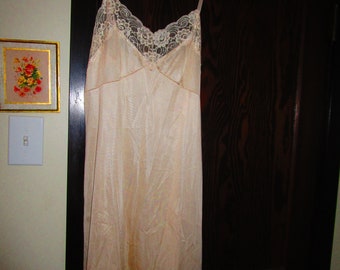 Full Slip Size 38 Blair Large White Nylon and Lace Slip Dress Vintage Lingerie