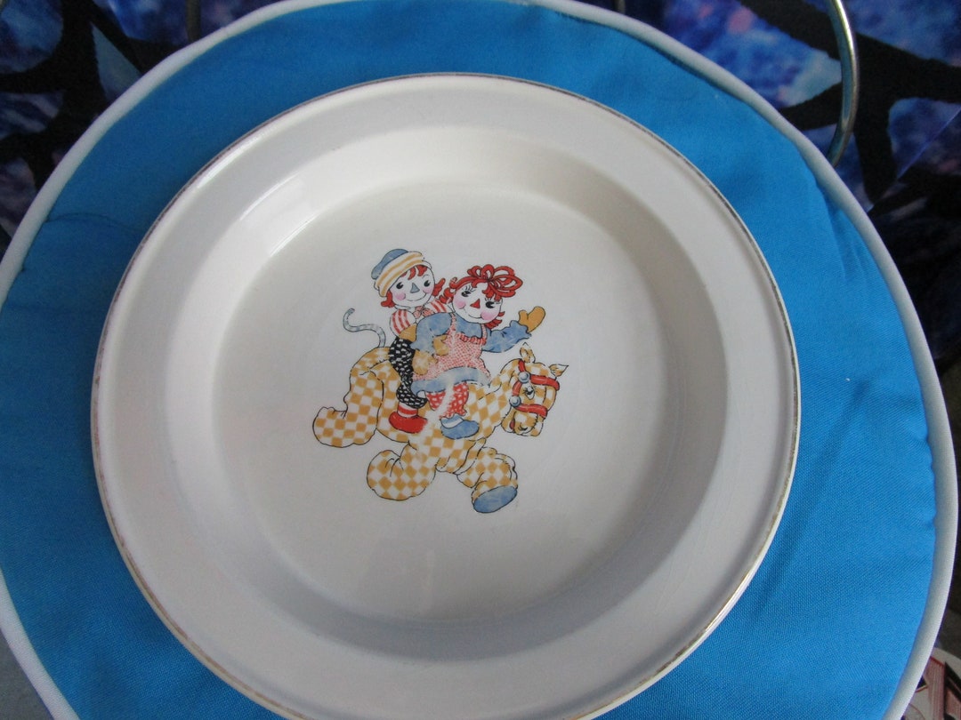 1941 Raggedy Ann and Andy Ware by Crooksville Porcelain Dish