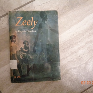 1975 Zeely by Virginia Hamilton Scholastic book TX 1741 Illustrated by Symeon Shimin