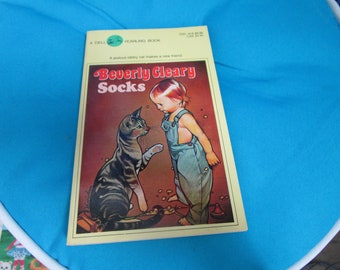 1981 Beverly Cleary Socks A Dell Yearling Book SC A Jealous tabby cat makes a new friend