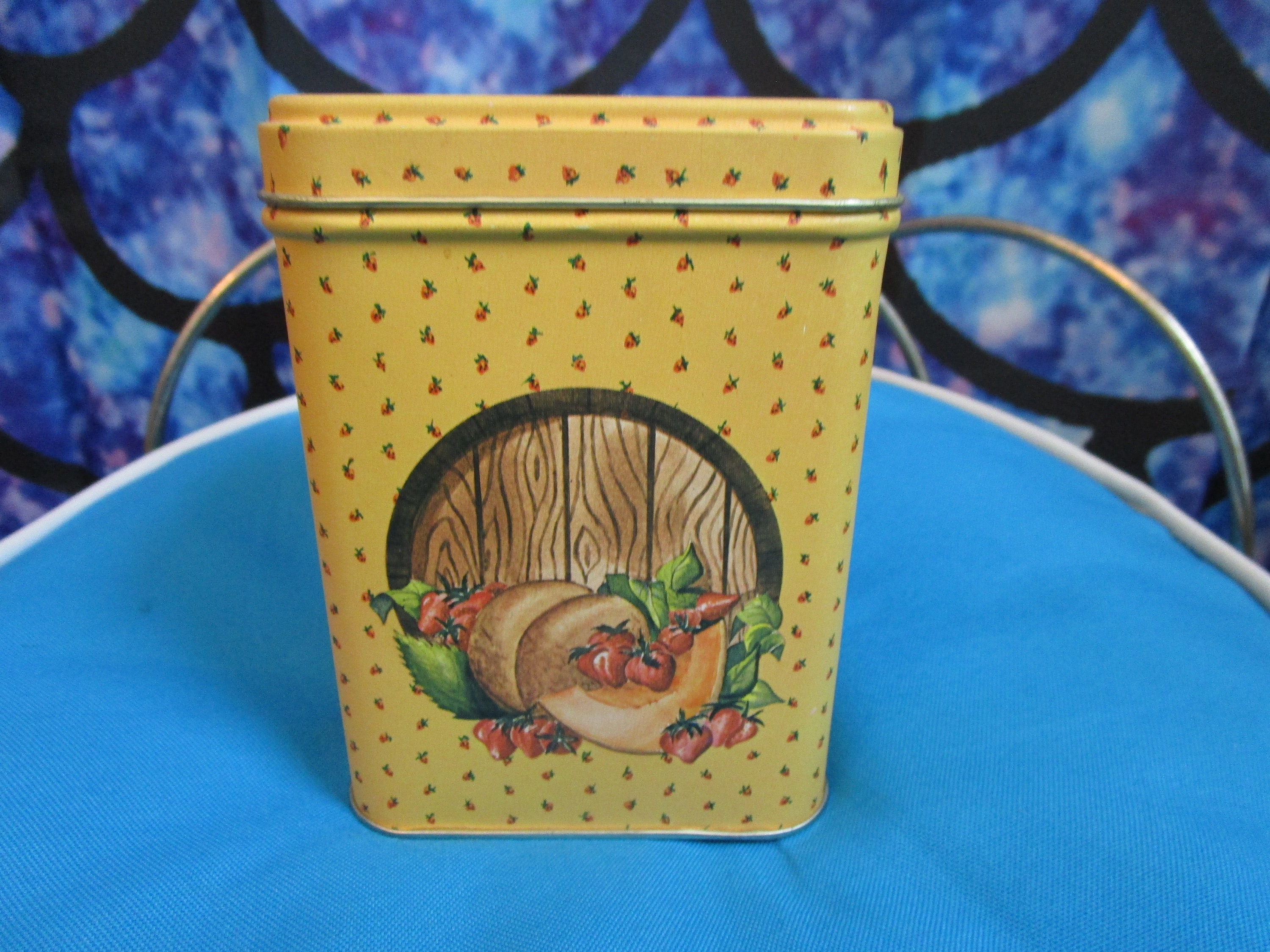 Vintage PIC Princeton Industries Corp Yellow Tin Can Fruit on Can