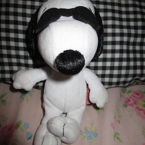 Vintage Peanuts Snoopy Joe Cool Plush
