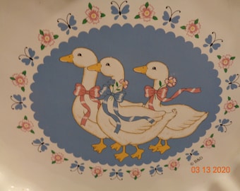 Vintage Treasure Craft Ribbon Duck or Geese Quiche Pie Cake Wall Plate Dish