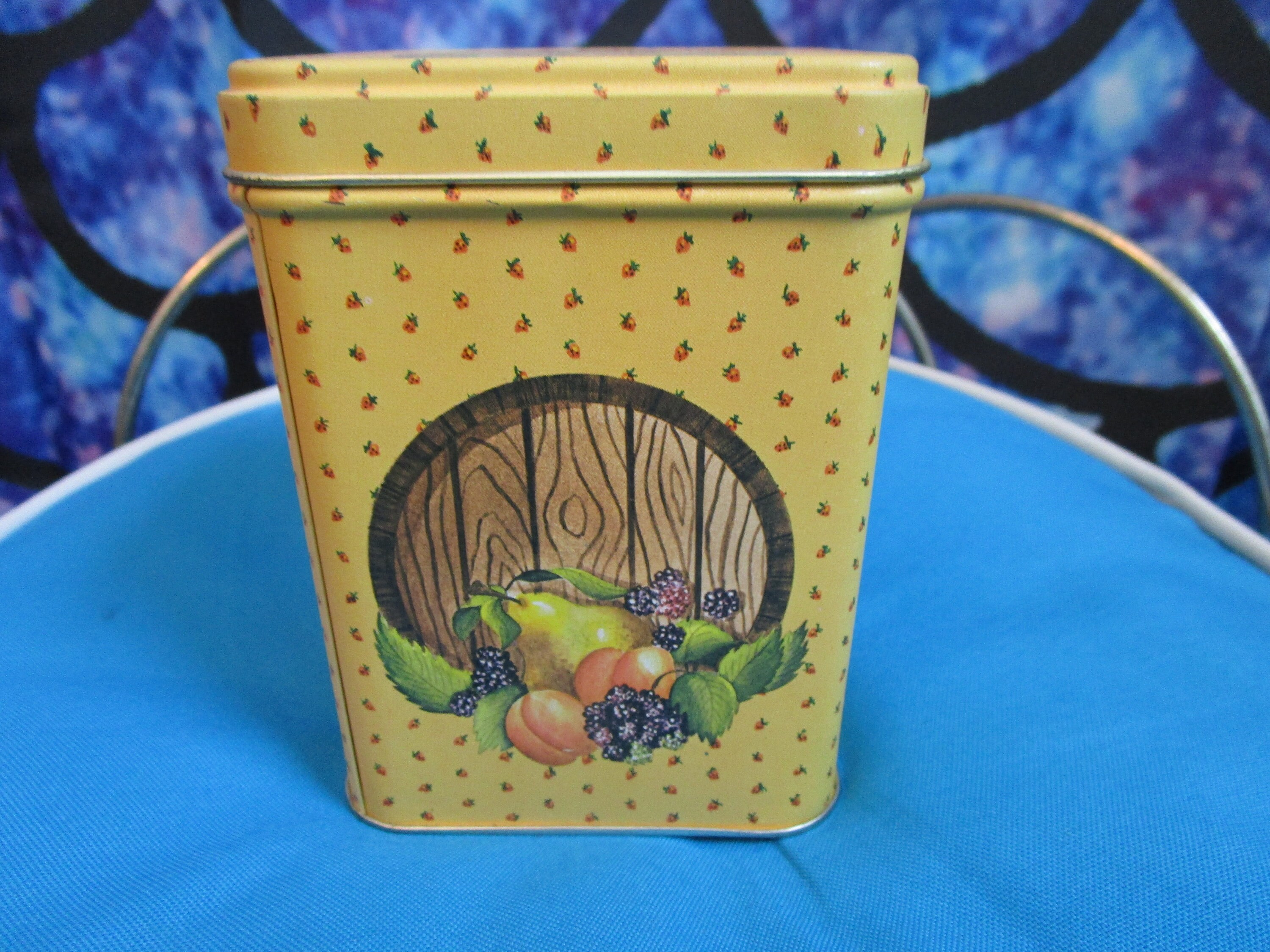 Vintage PIC Princeton Industries Corp Yellow Tin Can Fruit on Can