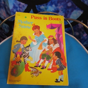 Vintage Puss in Boots and Mother Snow Childs Storybook Softcover