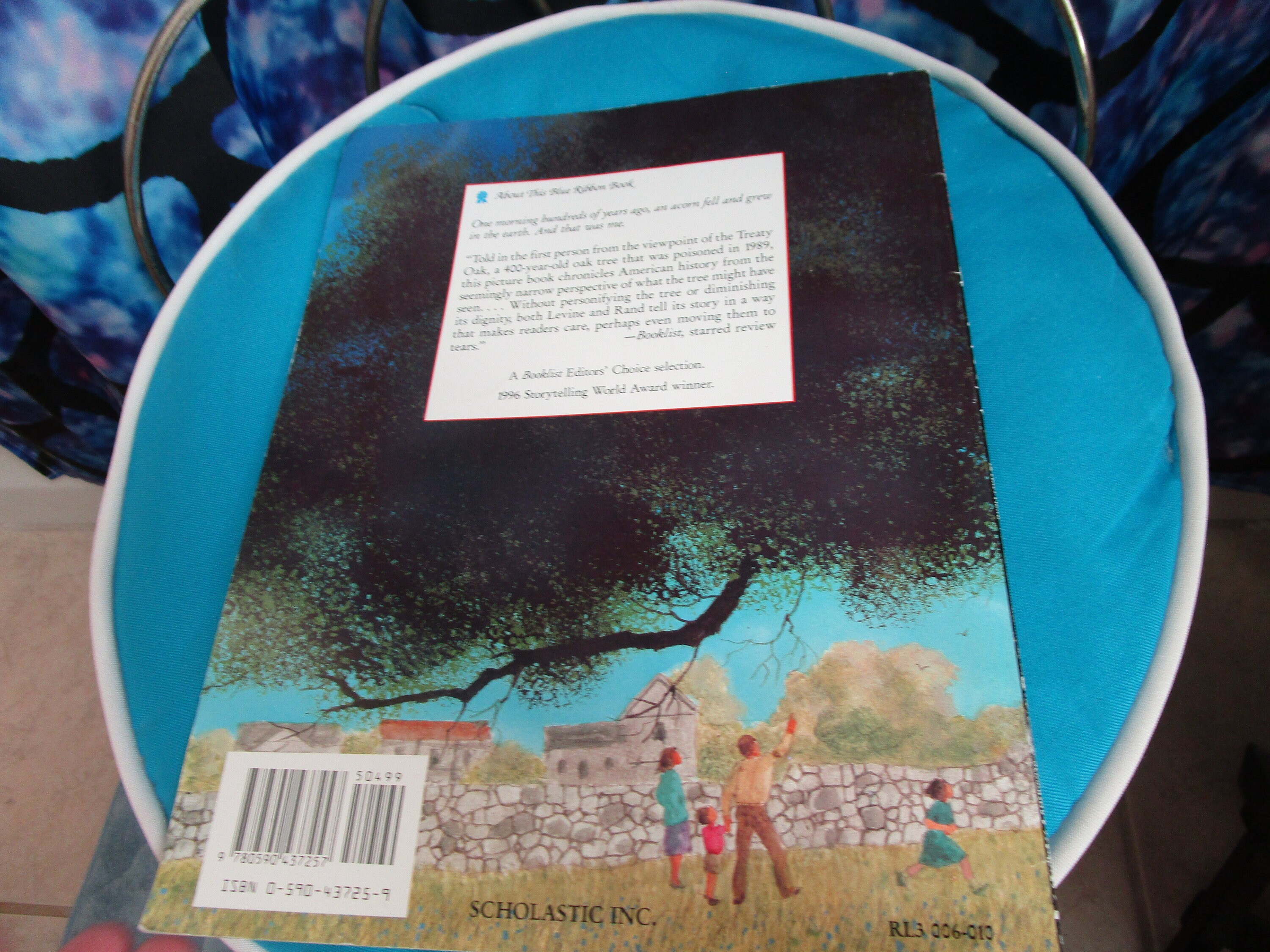 1995 the Tree That Would Not Die by Ellen Levine Illustrated by