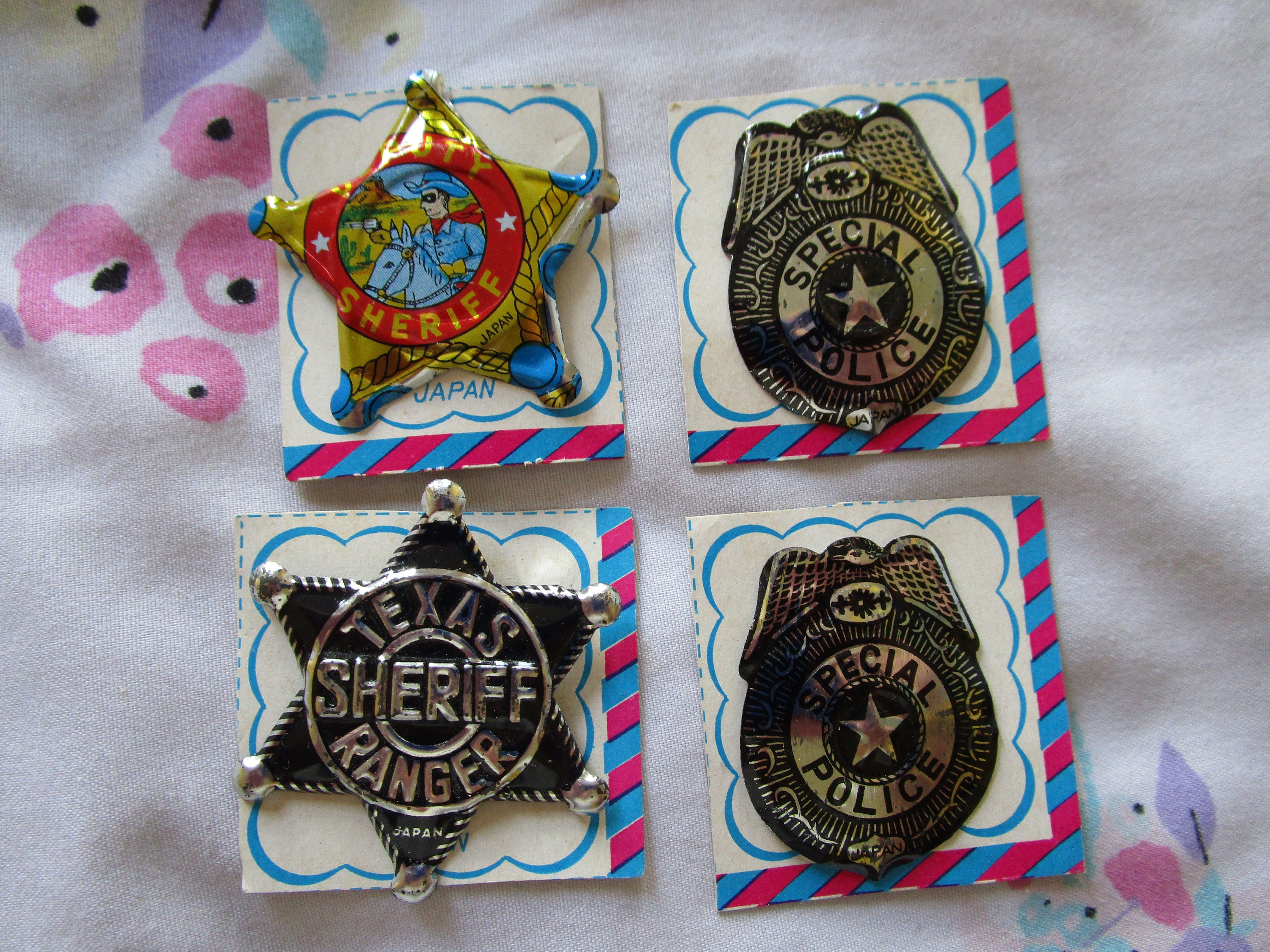 Rare Vintage Set of 4 Childrens Metal Badges Sheriff and Police