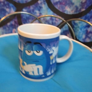 2002  Galerie TM Blue M&M&#39;s Ceramic Mug
