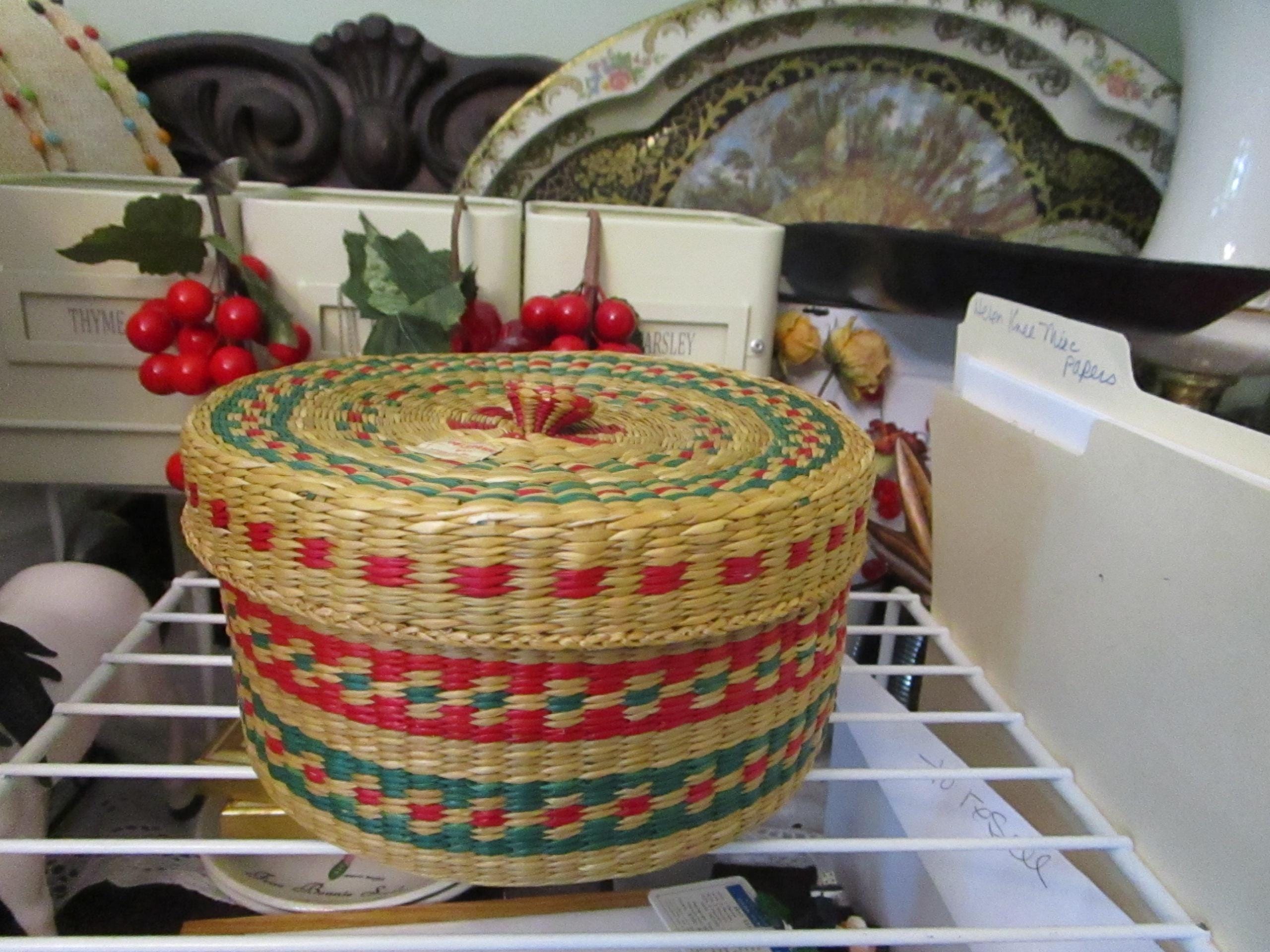 カントリー　雑貨　アンティークキルト　収納 Quilted China Storage Containers - Etsy