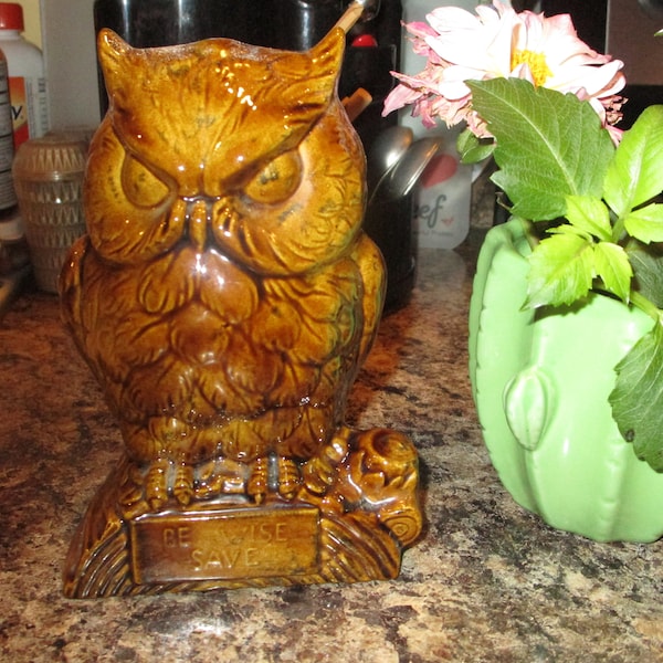 Vintage Ceramic Brown Wise Old Owl Figural Bank Be Wise Save