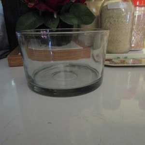 Vintage Clear Glass Medium Size Round Serving Bowl