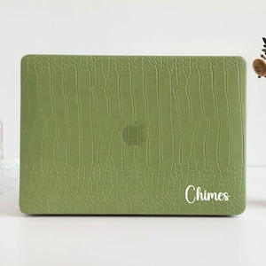 Natural Grass Crocodile Print Hard Case Cover for MacBook M2/M3 Air 13 Macbook Pro 13 14 16 15 Air 12 inch 2023 2022 2025Unique Laptop Cover