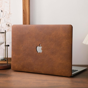 Custom Retro Brown Leather MacBook Case with Gold Foil Initial, Fit for MacBook Air 13 15 Pro 14 16 Neo (A18) 2026 M2 M3 M4 M5, Laptop Cover