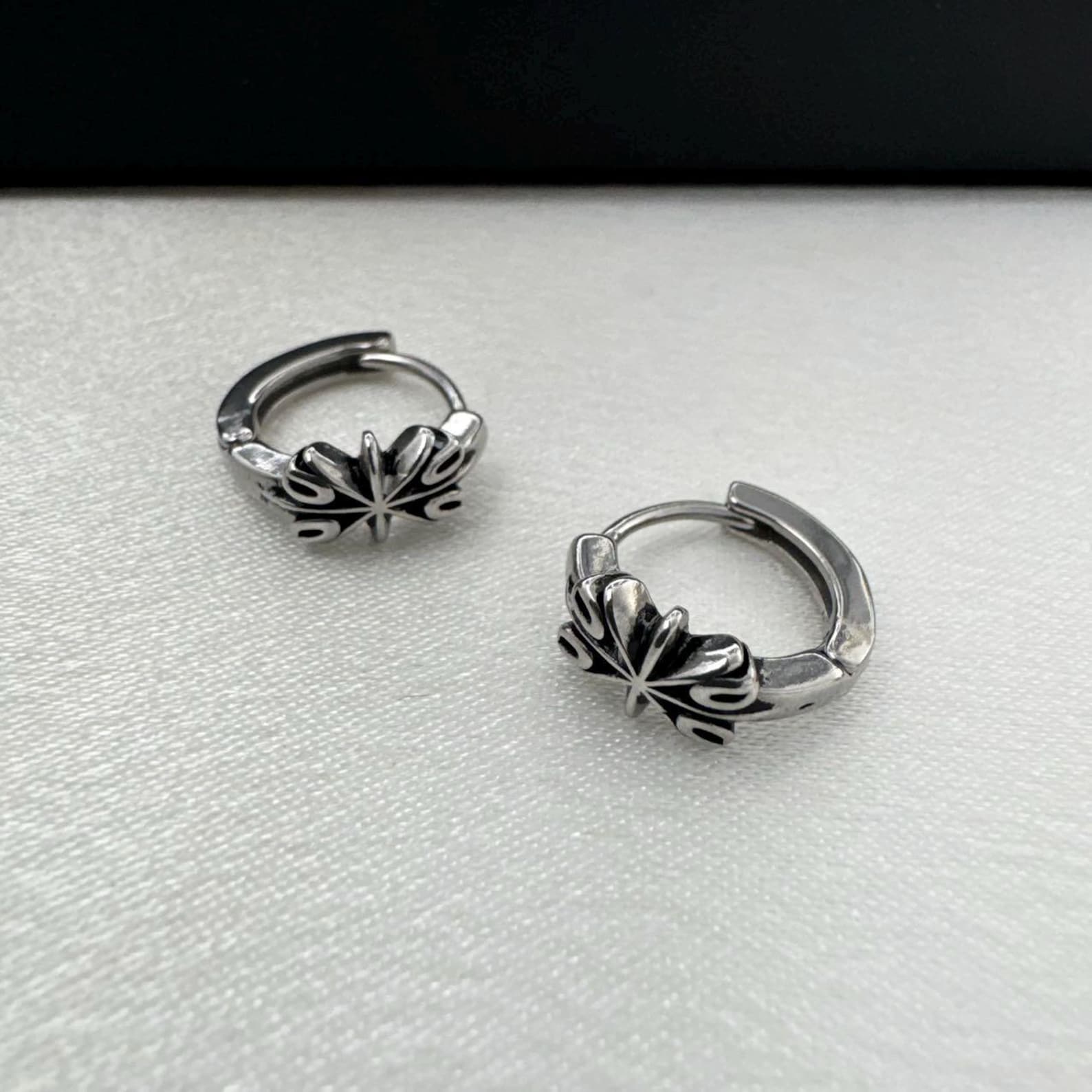 Boucles D'oreilles Star Small Hoop Argenté Unisexe - Style Streetwear Hip Hop - Neuf Avec Emballage