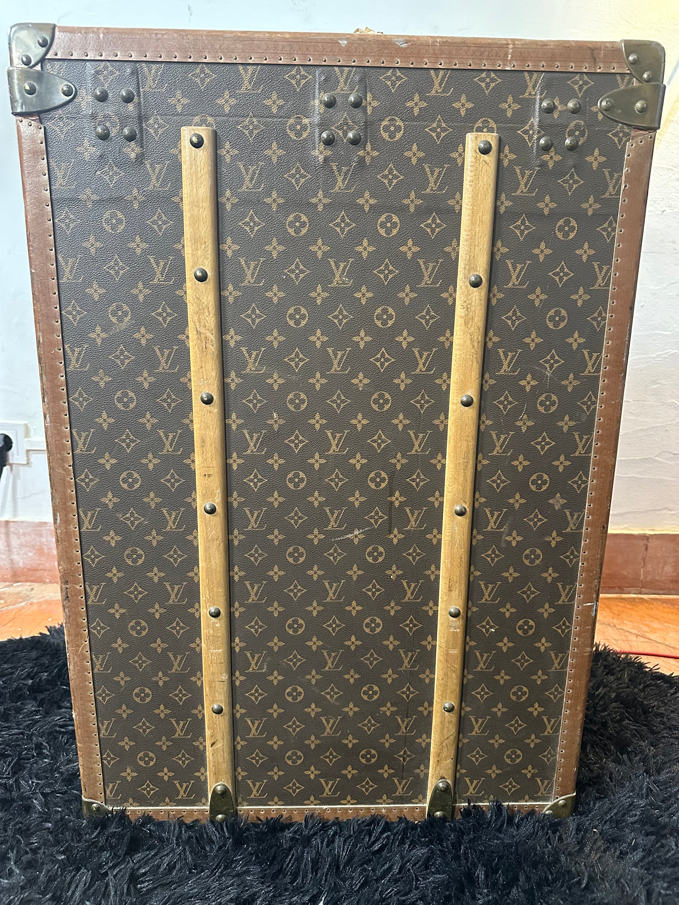 LOUIS VUITTON トランク Tシャツ ブラウン「週末発送」 LOUIS VUITTON トランクデザイン Tシャツ ブラウン LOUIS VUITTON