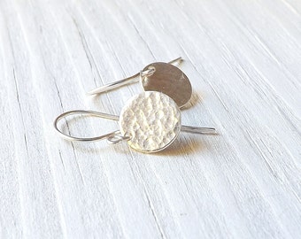 Small Silver Disc Earrings  Hammered Round Disk Charm Minimalist Geometric Womens Jewelry Gift for her, womanmade