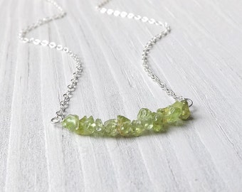 Peridot Necklace Silver Gem Bar Necklace Tiny Green Raw Peridot Gemstone Chips Peridot Pendant Simple Minimalist Peridot Jewelry Gift