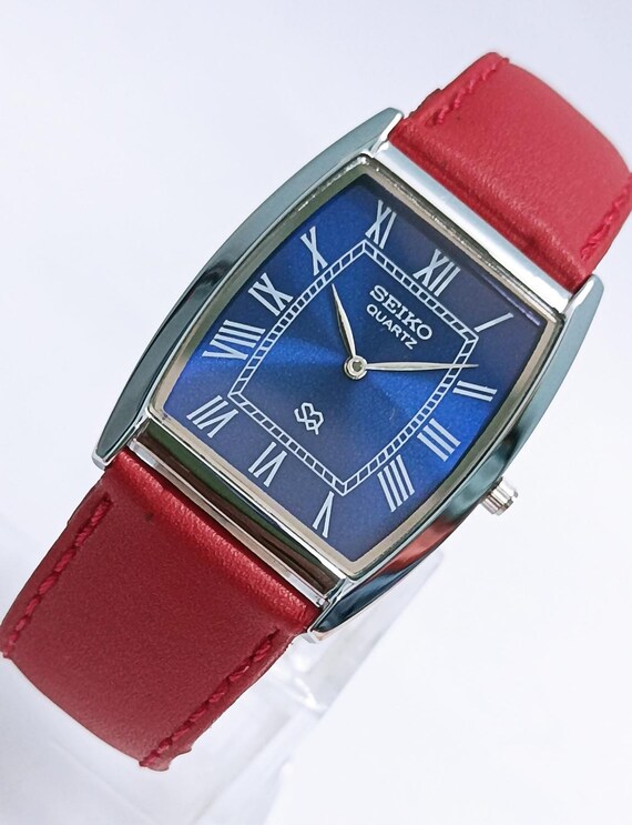 Vintage Seiko Slim Quartz Japanese Roman Dial 34mm USA Flag Style Men s Watch Etsy Canada